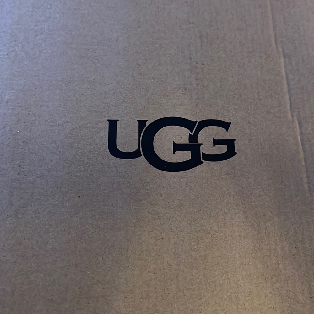 UGG Tazz Slipper in Chestnut